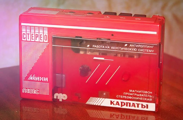 Кассетные плееры и магнитофоны в СССР. Обзор и фото